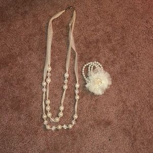 Lace cream necklace and bracelet